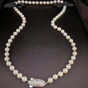 Age 60 yrs Mikimoto Princess Akoya Pearl Necklace
Length 18” 6.5/7.0mm (approx)